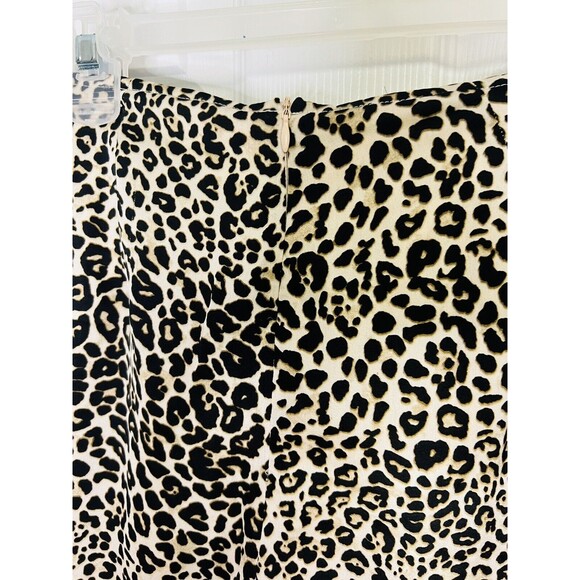 Mi Ami Women's Leopard Relaxed Fit Shorts Tie Front Belted Zip Back Size Small - Picture 6 of 9